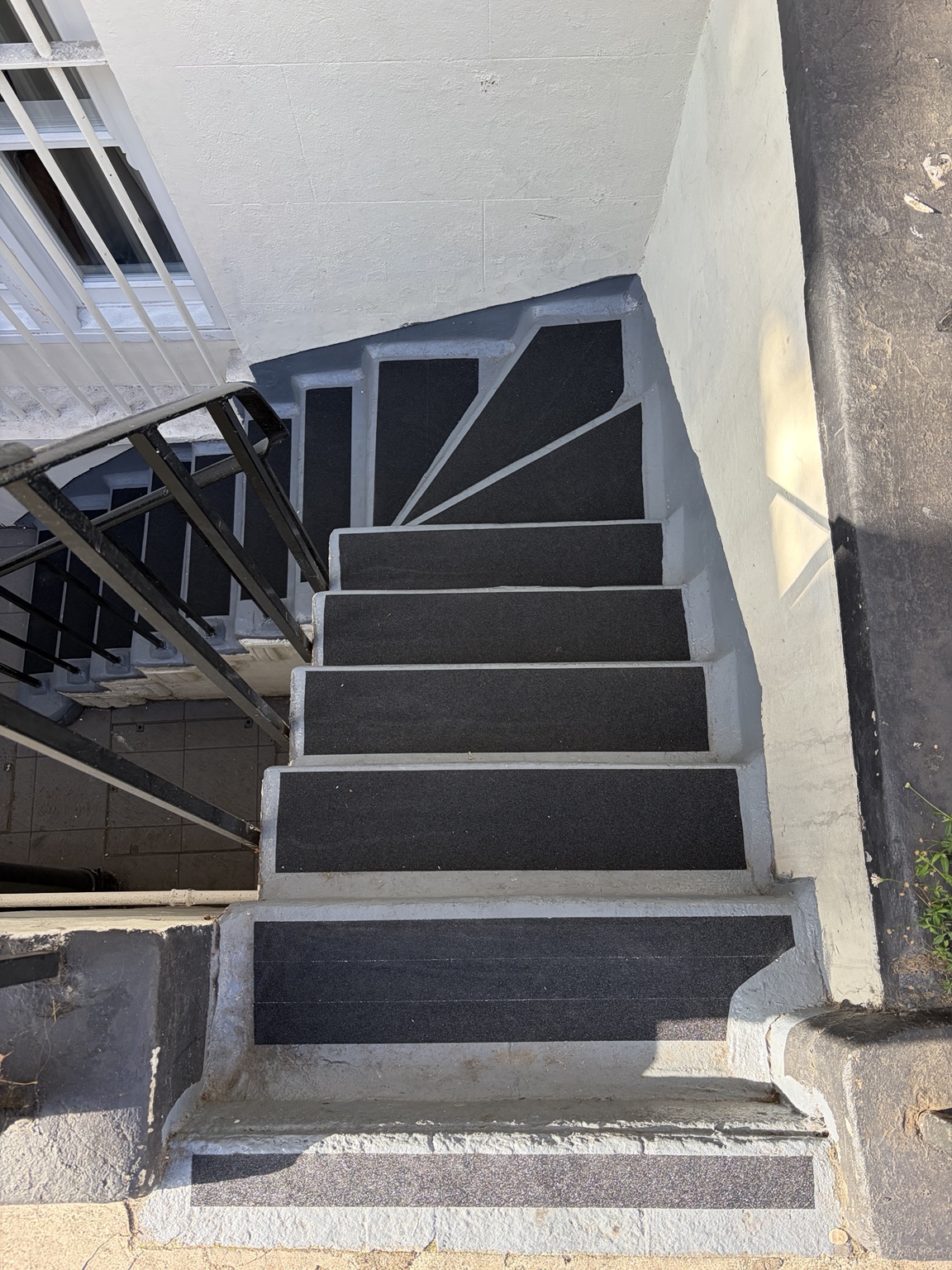 Anti-slip stair surfaces